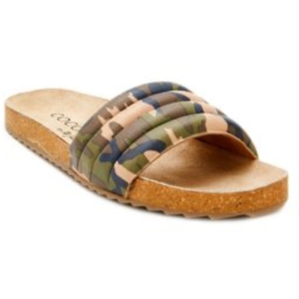 NIB Coconuts by Matisse Camo Stunner Slide